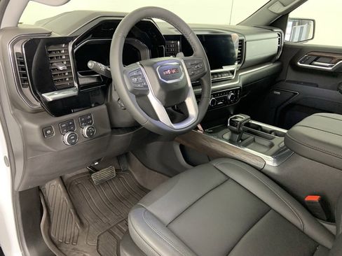 Used 2025 GMC Sierra 1500 SLT w/ SLT Premium Plus Package image 35
