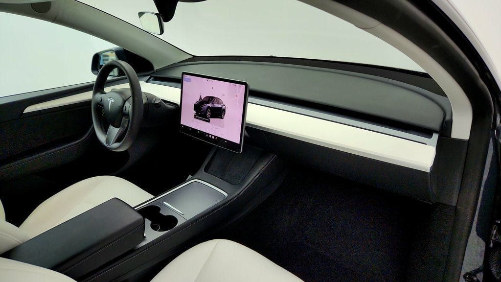 Used 2023 Tesla Model Y Long Range AWD/4WD image 28