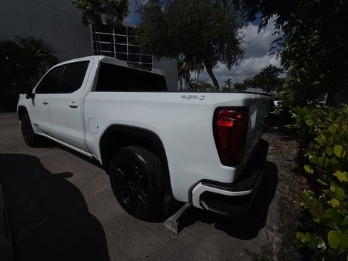 Used 2025 GMC Sierra 1500 Elevation w/ Preferred Package AWD/4WD image 10