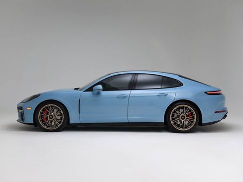 Used 2026 Porsche Panamera GTS AWD/4WD image 6