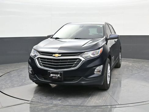 Used 2020 Chevrolet Equinox LT image 3