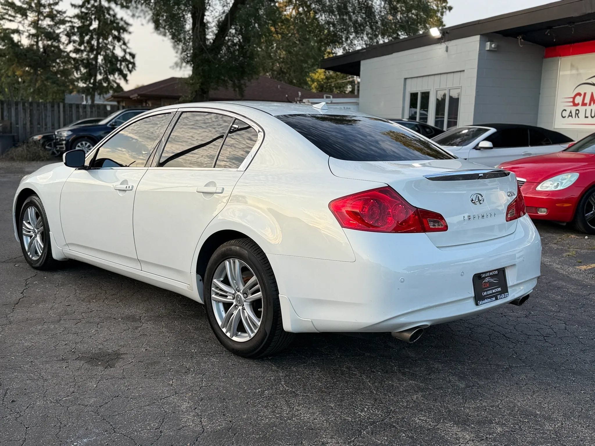 Used 2012 INFINITI G37 x Sedan w/ Premium Pkg AWD/4WD image 6