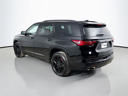 Used 2023 Chevrolet Traverse Premier w/ Redline Edition image 7