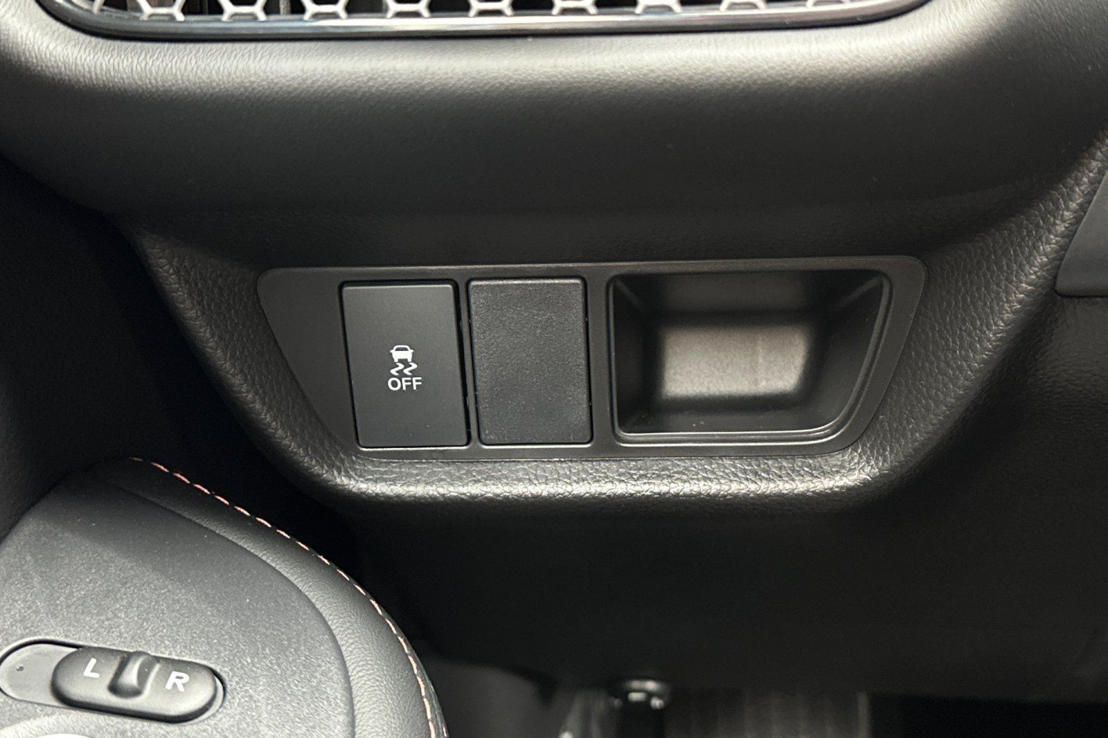 New 2027 Honda HR-V Sport image 28