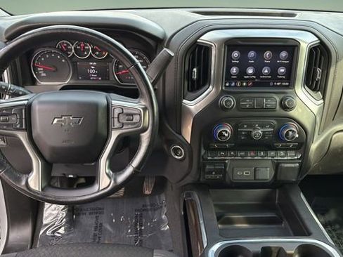 Used 2020 Chevrolet Silverado 1500 LT Trail Boss image 9