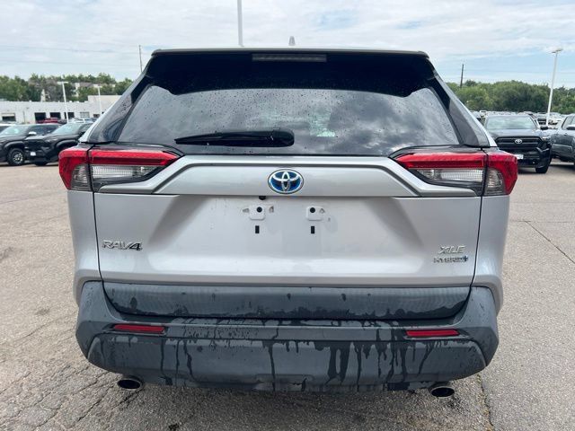 Used 2022 Toyota RAV4 XLE w/ Convenience Package AWD/4WD image 5