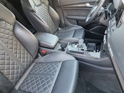 Used 2023 Audi SQ5 Premium Plus w/ Premium Plus Package image 11