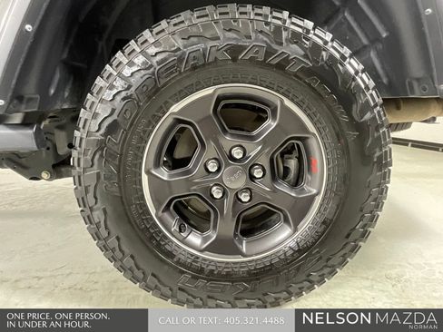 Used 2021 Jeep Gladiator Rubicon AWD/4WD image 10