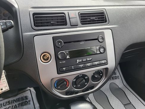 Used 2005 Ford Focus SE image 18