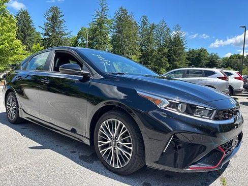 Used 2023 Kia Forte GT-Line w/ GT-Line Premium Package FWD image 5