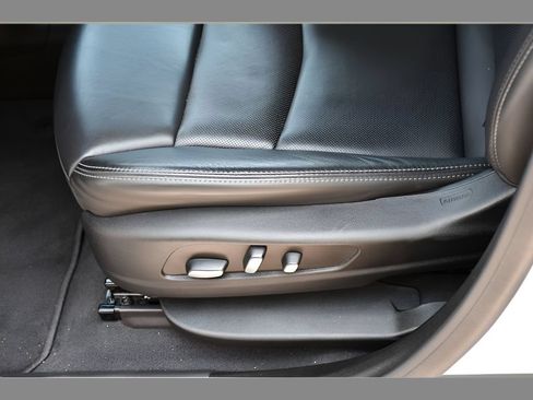 Used 2023 Cadillac XT6 Premium Luxury w/ Technology Package AWD/4WD image 34