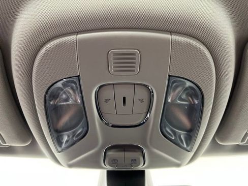 Used 2020 Jeep Compass Limited image 37