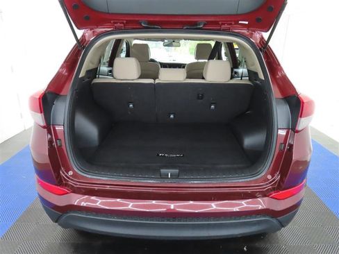 Used 2017 Hyundai Tucson SE AWD/4WD image 12