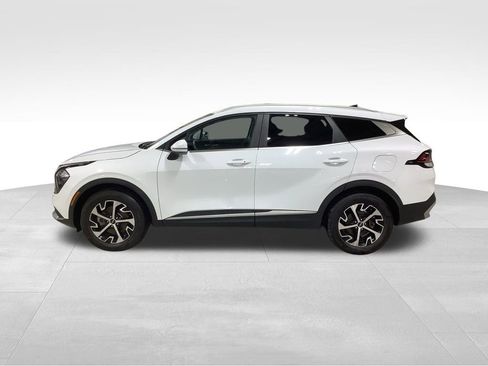 Certified 2023 Kia Sportage EX image 10