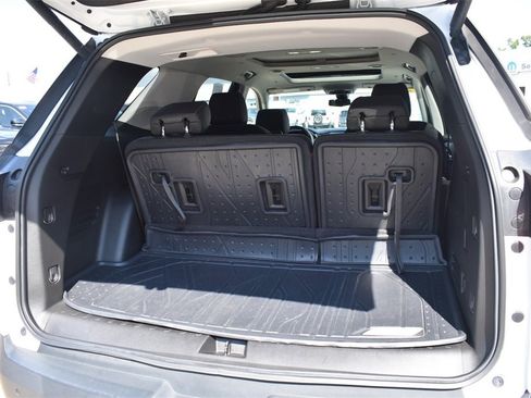 Used 2021 Chevrolet Traverse RS w/ LPO, Floor Liner Package image 24