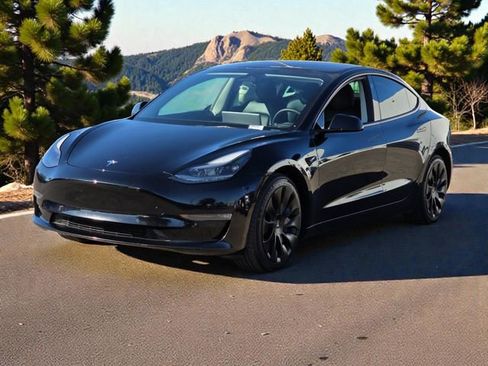 Used 2022 Tesla Model 3 Long Range AWD/4WD image 3