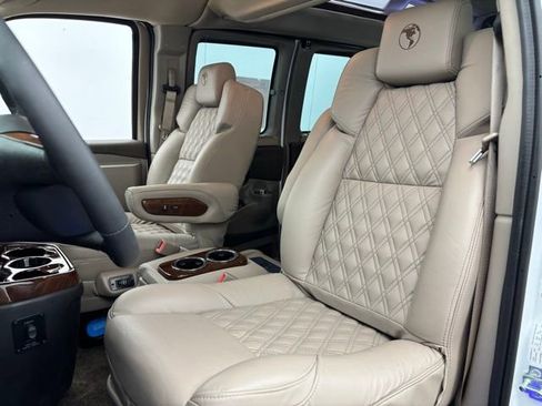 New 2026 GMC Savana 2500 w/ Driver Convenience Package RWD image 21