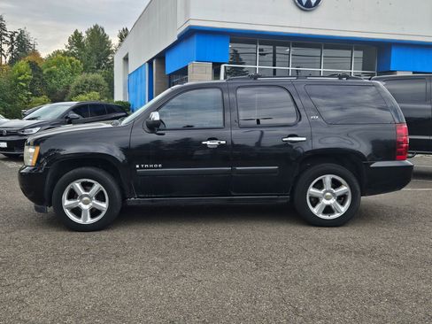 Used 2008 Chevrolet Tahoe LTZ w/ LTZ Preferred Equipment Group image 2