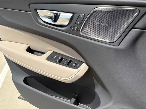 New 2026 Volvo XC60 B5 Plus w/ Protection Package Premier AWD/4WD image 18