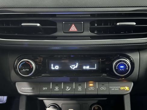 Used 2023 Hyundai Kona Limited AWD/4WD image 21