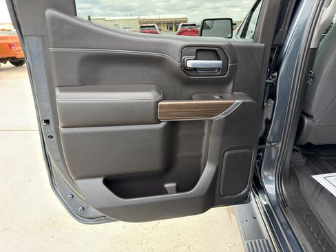 Used 2021 Chevrolet Silverado 1500 RST AWD/4WD image 17