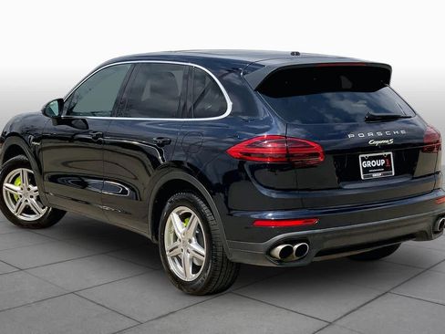 Used 2018 Porsche Cayenne S AWD/4WD image 11