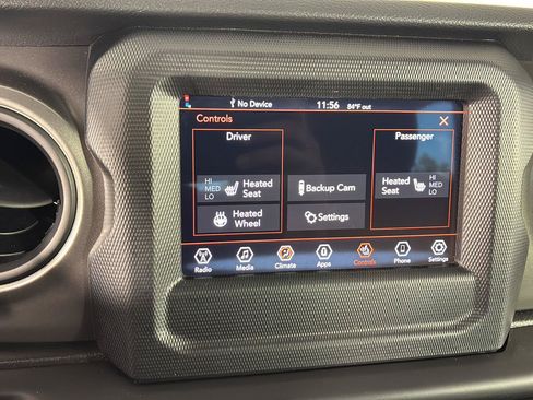 Used 2023 Jeep Wrangler Sport AWD/4WD image 31