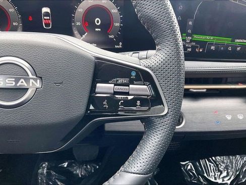 Used 2023 Nissan Ariya AWD image 23