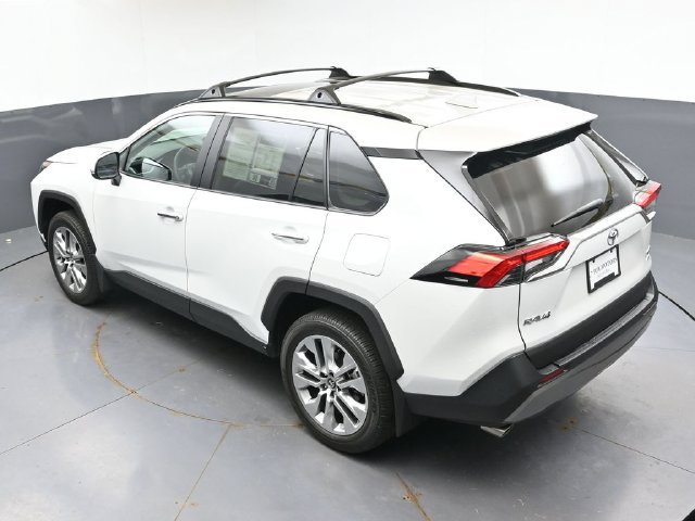 Used 2025 Toyota RAV4 Limited w/ Weather Package AWD/4WD image 38