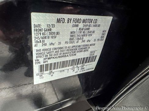 Used 2024 Ford Edge SEL image 33