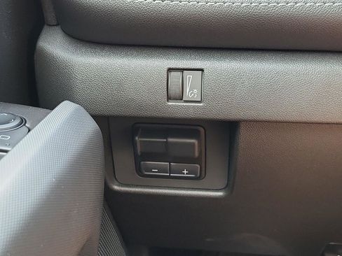 New 2025 Chevrolet Colorado LT w/ Advanced Trailering Package image 17