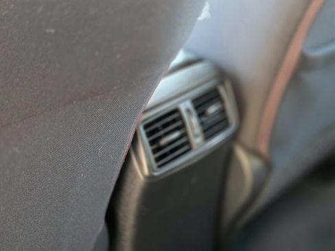 Used 2020 Nissan Rogue Sport SV FWD image 25