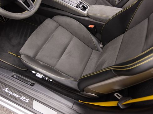 Certified 2025 Porsche 718 Boxster Spyder RS w/ Weissach Package image 23