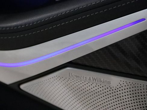 Used 2024 BMW X7 M60i image 44