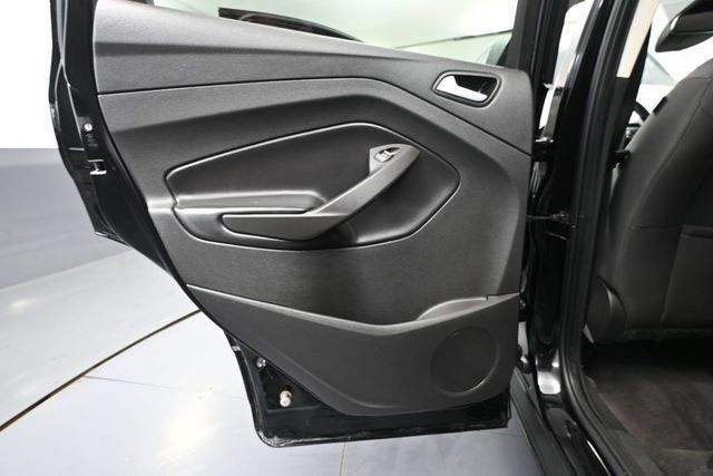 Used 2019 Ford Escape SE FWD image 27