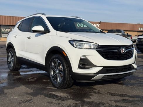 Used 2022 Buick Encore GX Select w/ Safety Package II image 2