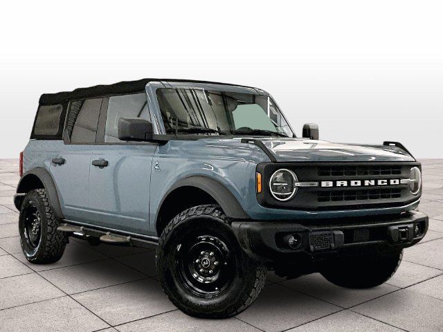 Used 2022 Ford Bronco Black Diamond AWD/4WD image 2