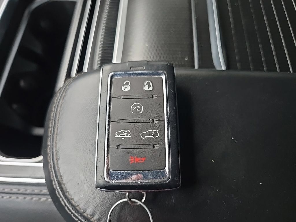 Used 2024 Jeep Grand Wagoneer Series II Obsidian w/ Quick Order Packagew 28T AWD/4WD image 46