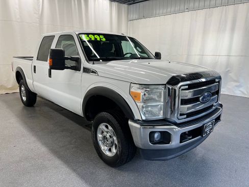 Used 2015 Ford F250 XLT AWD/4WD image 3