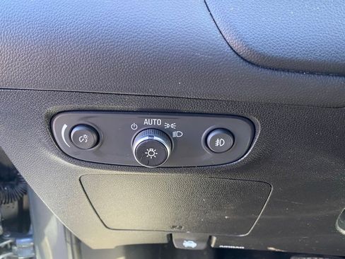 Used 2022 Buick Encore GX Select w/ Sport Touring Package image 10