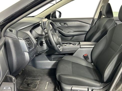 Used 2024 Nissan Rogue S AWD/4WD image 17