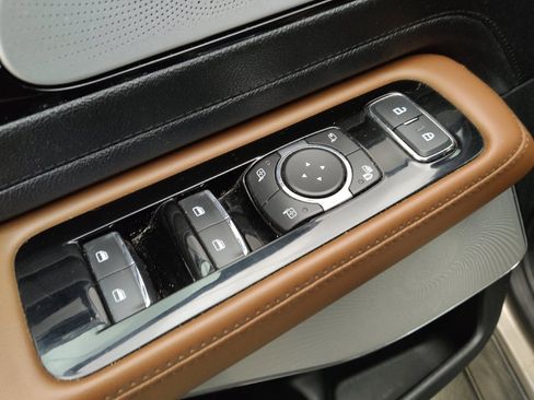 Used 2021 Lincoln Aviator Reserve w/ Equipment Group 202A AWD/4WD image 27
