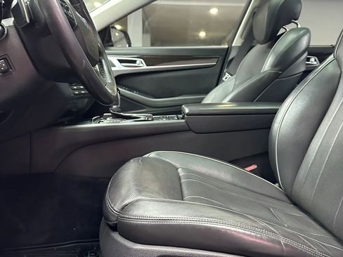 Used 2016 Hyundai Genesis 3.8 w/ Option Group 03 image 9