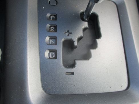 Used 2010 Subaru Forester 2.5X Premium image 10