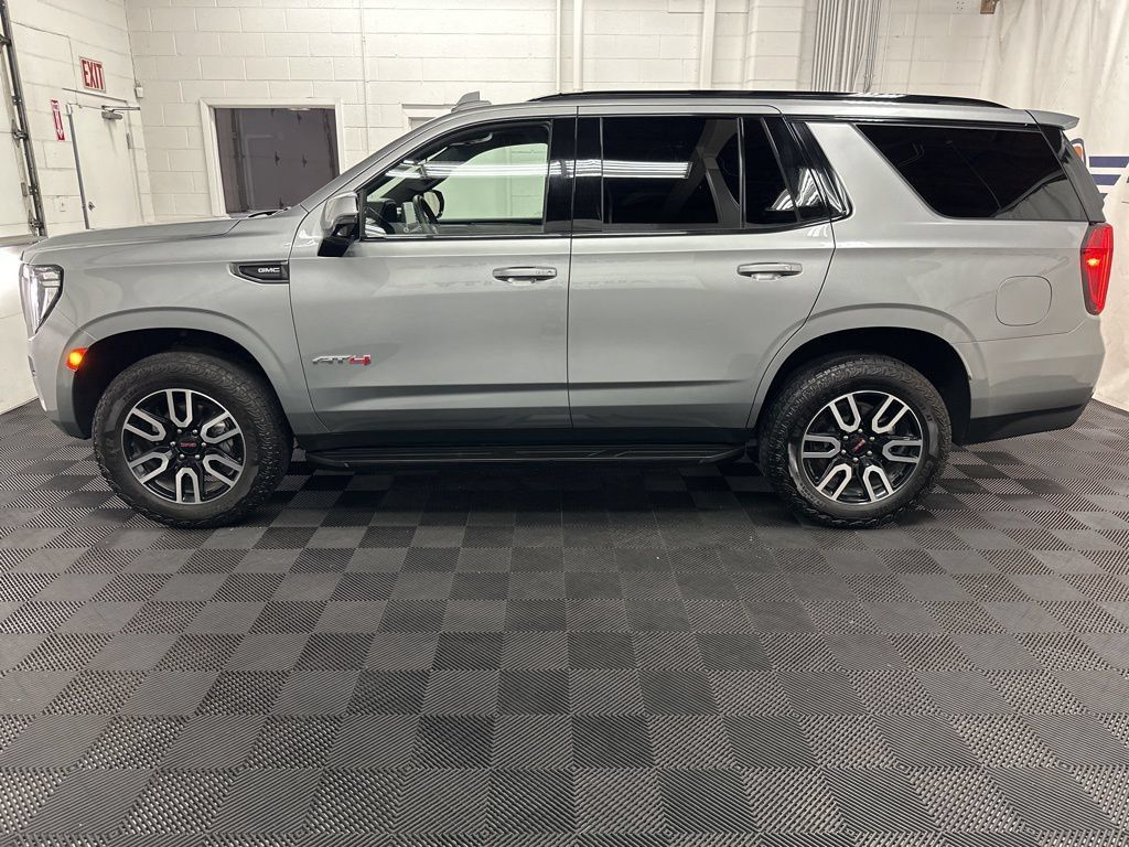 Used 2024 GMC Yukon AT4 w/ Technology Package AWD/4WD image 6