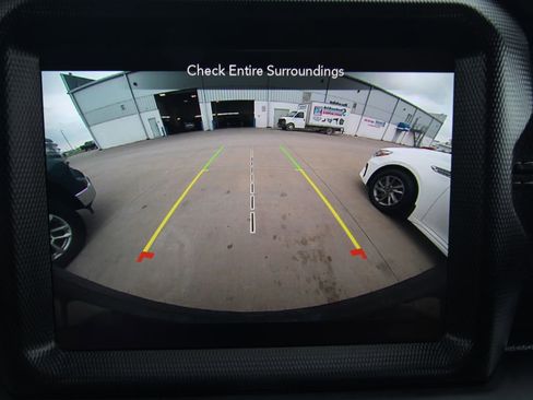 Used 2023 Jeep Wrangler Unlimited Sahara image 11