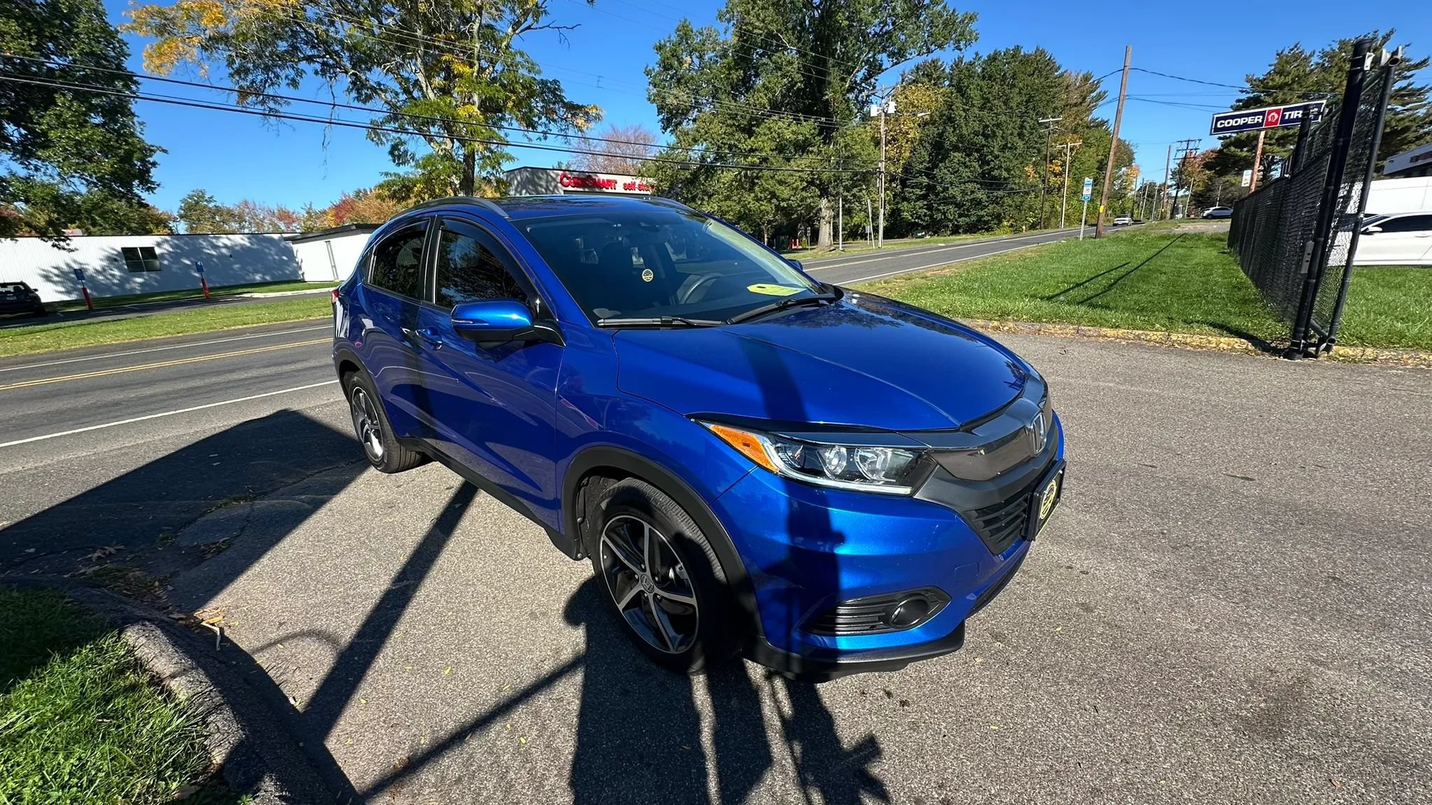 Used 2022 Honda HR-V EX image 3