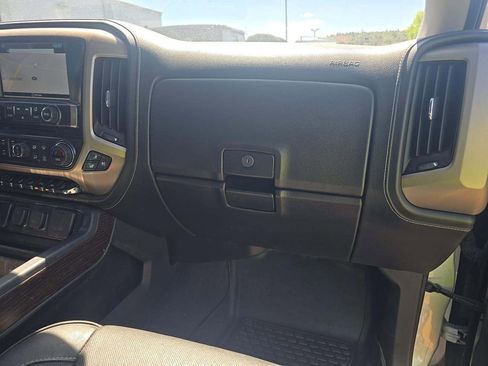 Used 2018 GMC Sierra 1500 Denali image 7