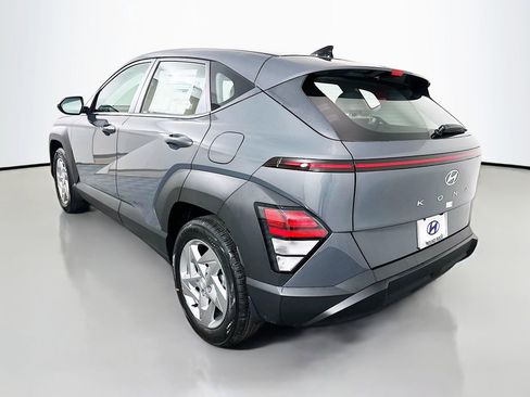 New 2026 Hyundai Kona SE image 7