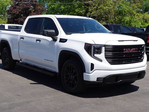 Used 2024 GMC Sierra 1500 Pro w/ Graphite Edition AWD/4WD image 5